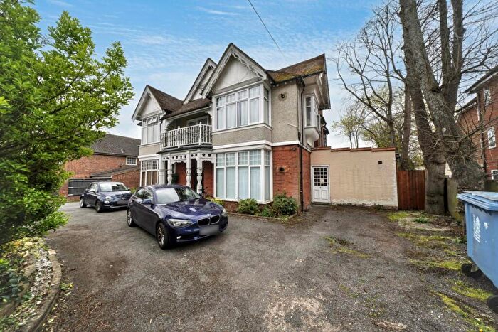 Studio For Sale In Flat The Grange, Boyn Hill Avenue, Maidenhead, Berkshire, SL6