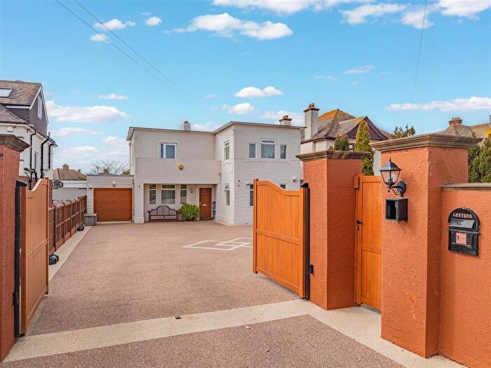 4 Bedroom Detached House For Sale In Dorchester Road, Redlands, DT3