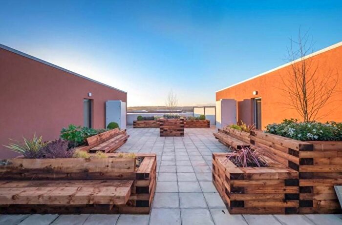 1 Bedroom Flat To Rent In Bathurst Square, Seven Sisters, London, Harringey, N15