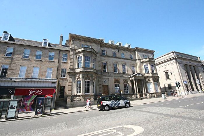 4 Bedroom Flat To Rent In Hanover Street, New Town, Edinburgh, EH2