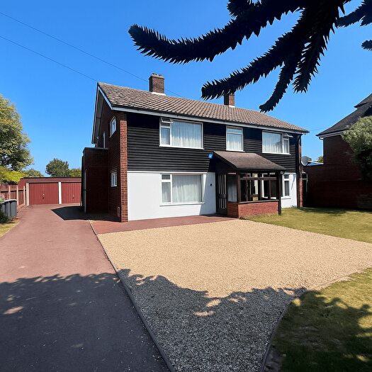 2 Bedroom Flat To Rent In High Road East, Felixstowe, IP11