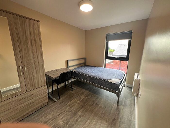 6 Bedroom Flat To Rent In Hepburn Court, Hepburn Road, Bristol, BS2