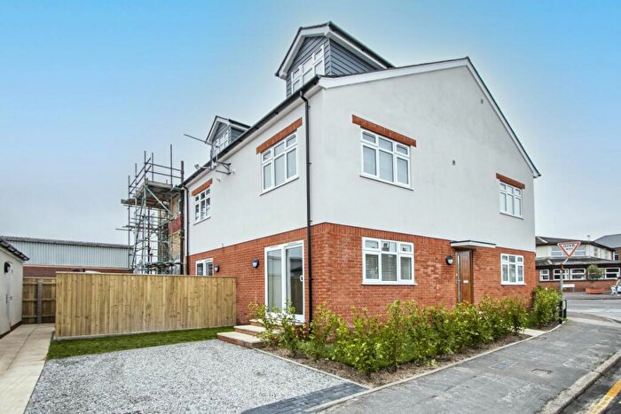 1 Bedroom Flat To Rent In Wimborne Road, Moordown, BH9