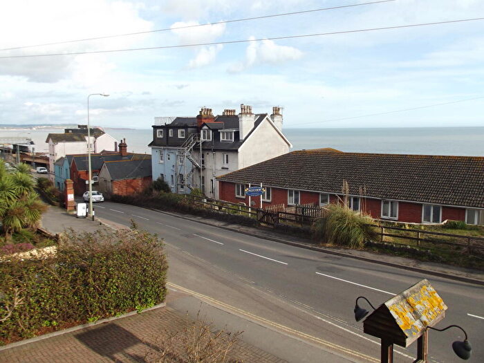2 Bedroom Flat To Rent In Dawlish, EX7