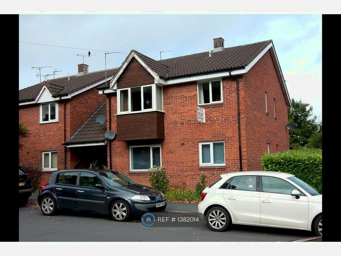 1 Bedroom Flat To Rent In Castell Grove, St. Helens, WA10