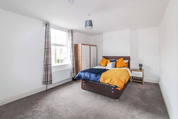 5 Bedroom Terraced Bungalow To Rent In Addison Road, Birmingham, B14