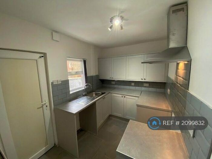 2 Bedroom Terraced House To Rent In Breeze Lane, Liverpool, L9