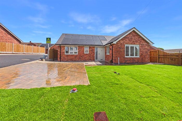 3 Bedroom Detached Bungalow For Sale In Porters Lane, Findern, Derby, DE65