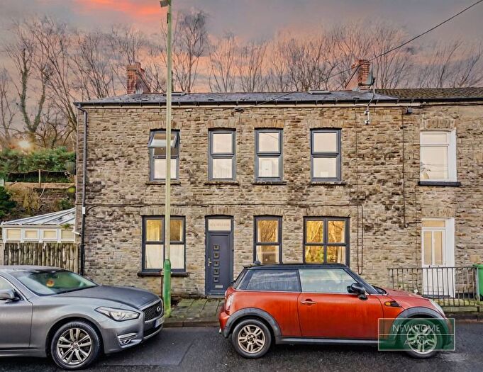 5 Bedroom Semi-Detached House For Sale In A, Factory Road, Bargoed, Caerphilly, CF81