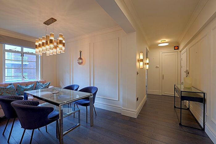 2 Bedroom Flat To Rent In Gloucester Place, London, NW1