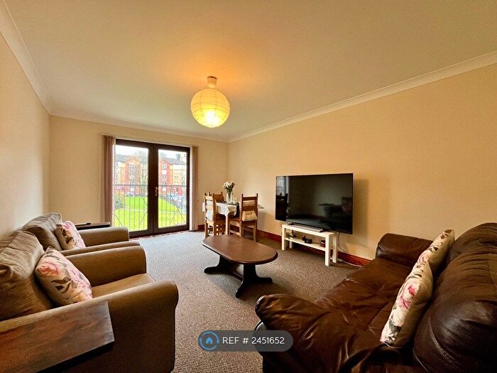 3 Bedroom Flat To Rent In Ferry Road, Glasgow, G3