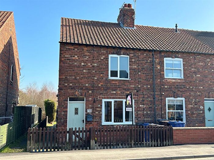 2 Bedroom Terraced House For Sale In Bondgate, Selby, YO8