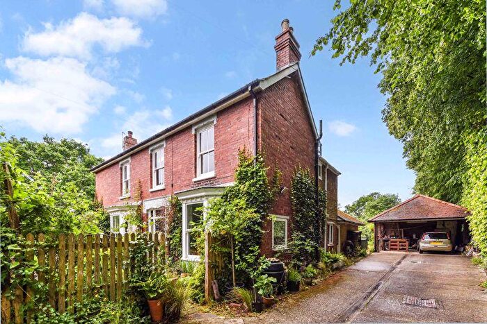 4 Bedroom Equestrian Facility For Sale In Hambrook Hill North, Chichester, PO18