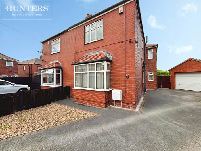 3 Bedroom Semi Detached House For Sale In Ledbury Road, Barnsley, S71