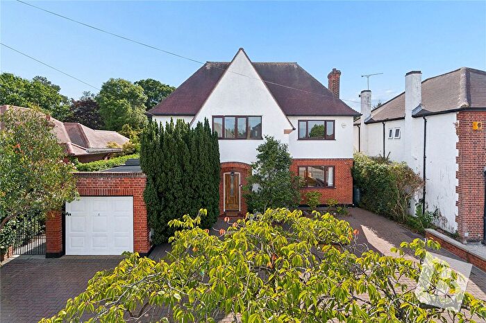 5 Bedroom Detached House For Sale In Wansford Close, Brentwood, Essex, CM14