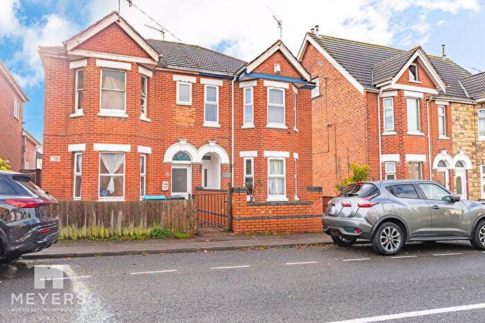 3 Bedroom Semi Detached House To Rent In Tatnam Road, Oakdale, BH15