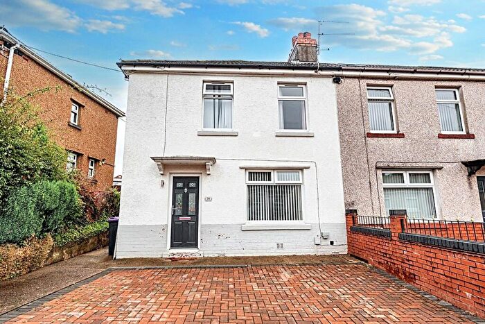 3 Bedroom Semi-Detached House For Sale In Clark Avenue, Pontnewydd, NP44