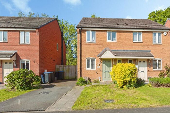 2 Bedroom Semi-Detached House For Sale In Convent Drive, Stoke Golding, Nuneaton, CV13