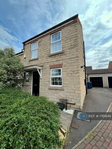 2 Bedroom Semi-Detached House To Rent In Maple Close, Barnsley, S70