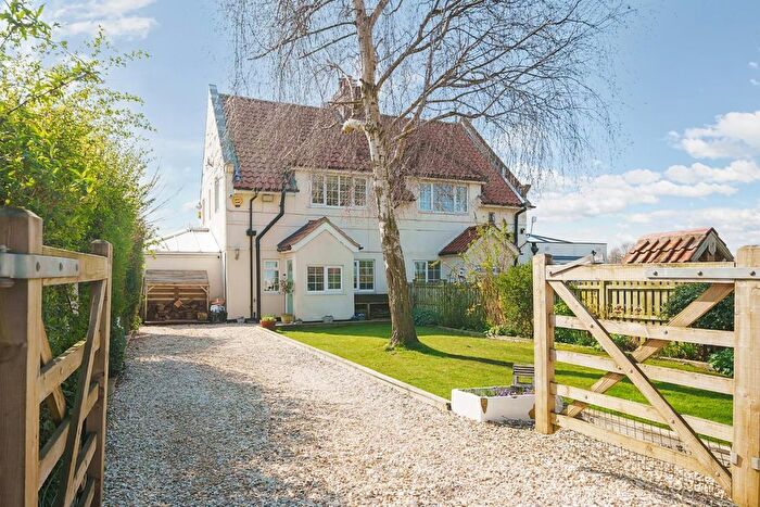 3 Bedroom Semi-Detached House For Sale In Holme Farm Cottages Holme Farm Lane, Wothersome, Wetherby, LS23