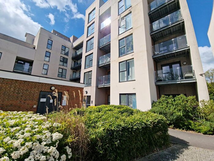2 Bedroom Flat For Sale In Gemini Park, WD6