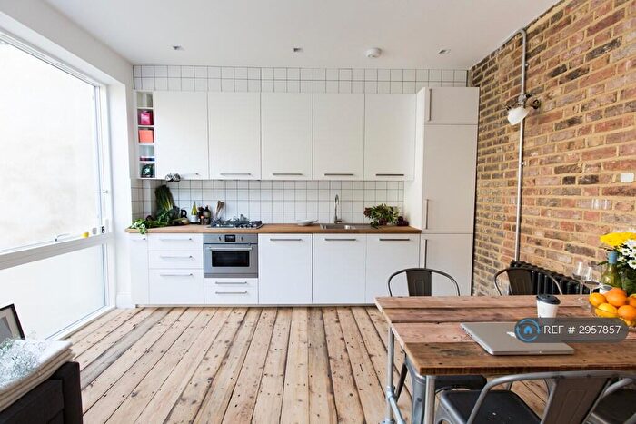 2 Bedroom Flat To Rent In Rosenberg Lofts, London, E8