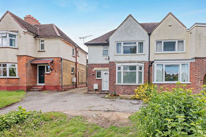 3 Bedroom Semi Detached House For Sale In Loose Road, Maidstone, ME15