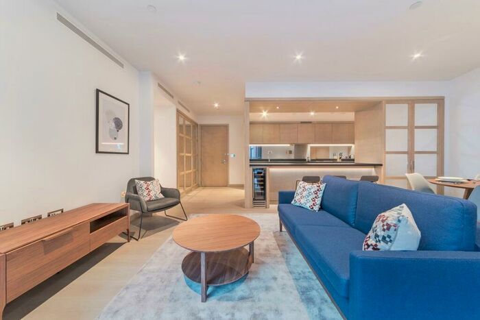 2 Bedroom Flat To Rent In Legacy Building, Embassy Gardens, London, SW11