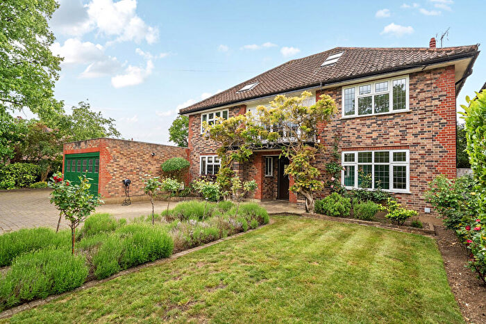 6 Bedroom Detached House For Sale In Ember Lane, Esher, KT10