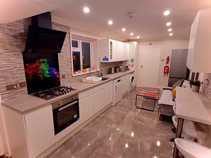 5 Bedroom Terraced House To Rent In Fraser Road, Southsea, PO5