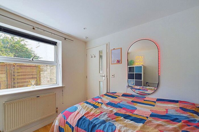1 Bedroom Flat To Rent In Ham Road, Worthing, BN11