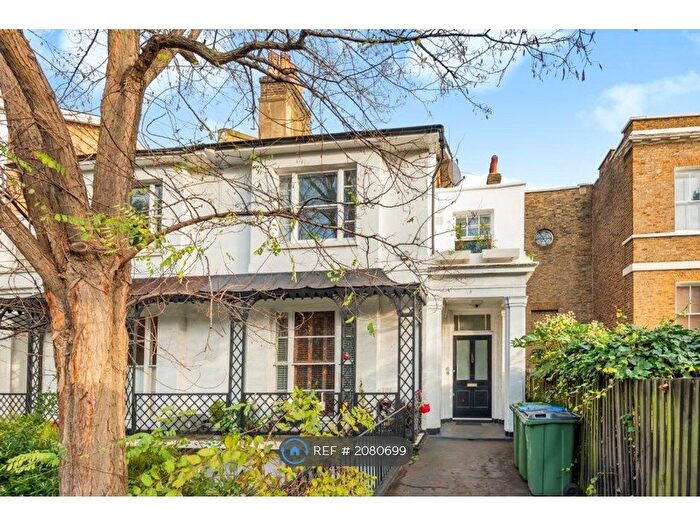 2 Bedroom Flat To Rent In Blackheath Road, London, SE10