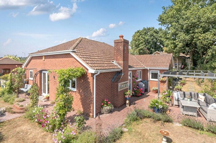 3 Bedroom Detached Bungalow For Sale In Lydia Close, Newton Poppleford, Sidmouth, EX10