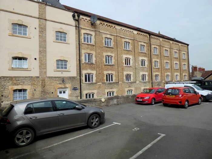2 Bedroom Flat To Rent In The Old Brewery, Gentle Street, Frome, BA11