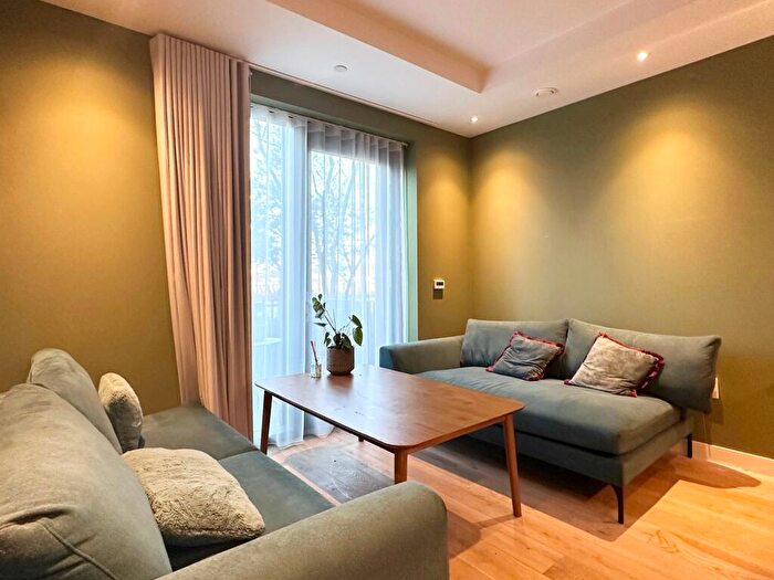 2 Bedroom Apartment To Rent In London City Island, Canning Town, E14