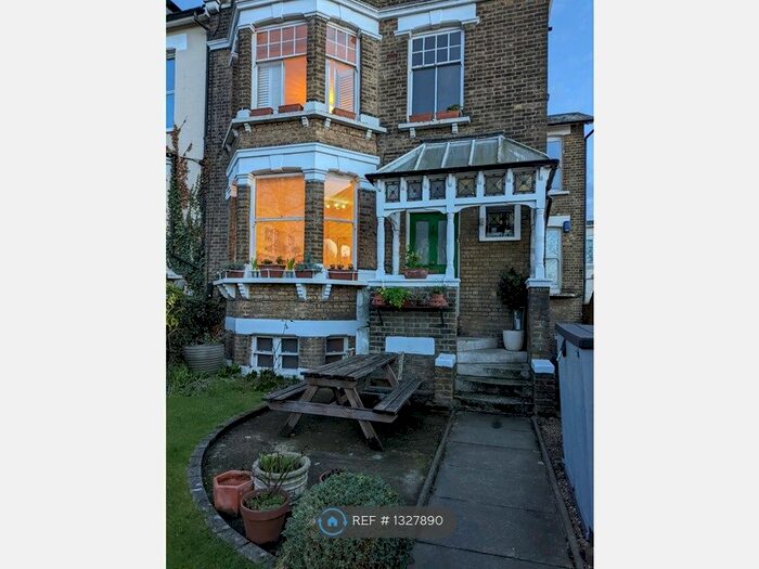 1 Bedroom Flat To Rent In Streatham, London SW16