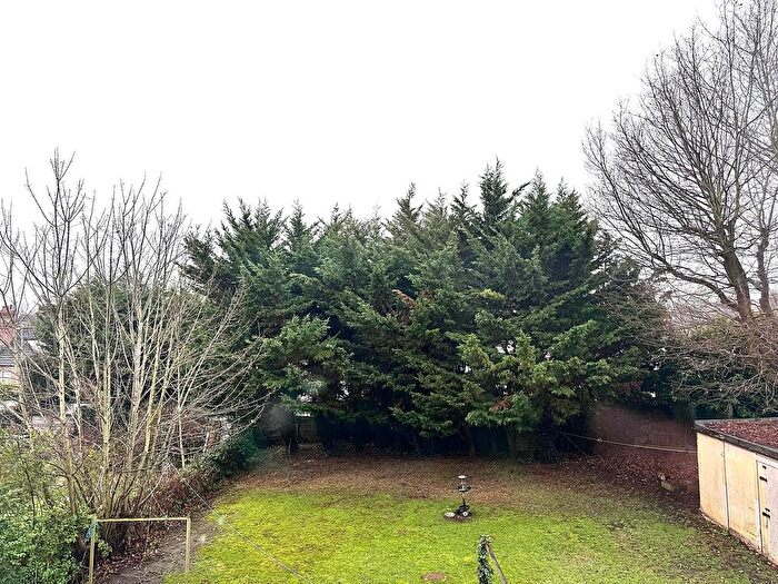 Studio To Rent In Studio Flat, Cyprus Road, N3