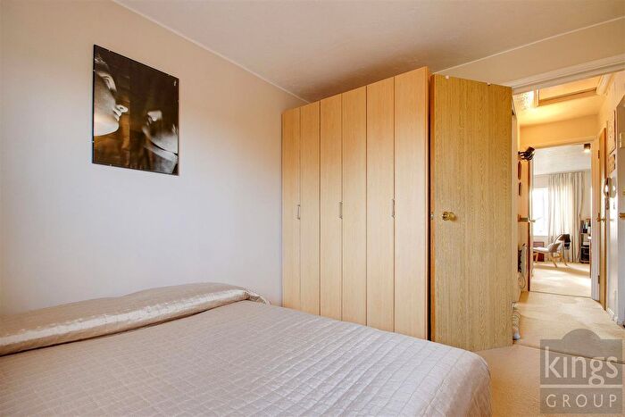 1 Bedroom Flat For Sale In Grilse Close, Edmonton, N9