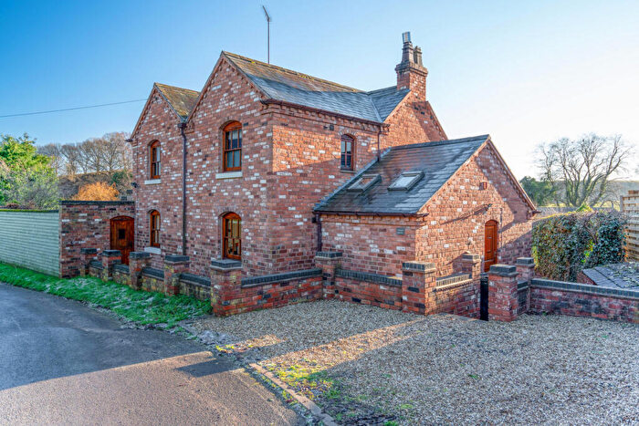 3 Bedroom Cottage For Sale In Astley Burf, Stourport-on-Severn, DY13