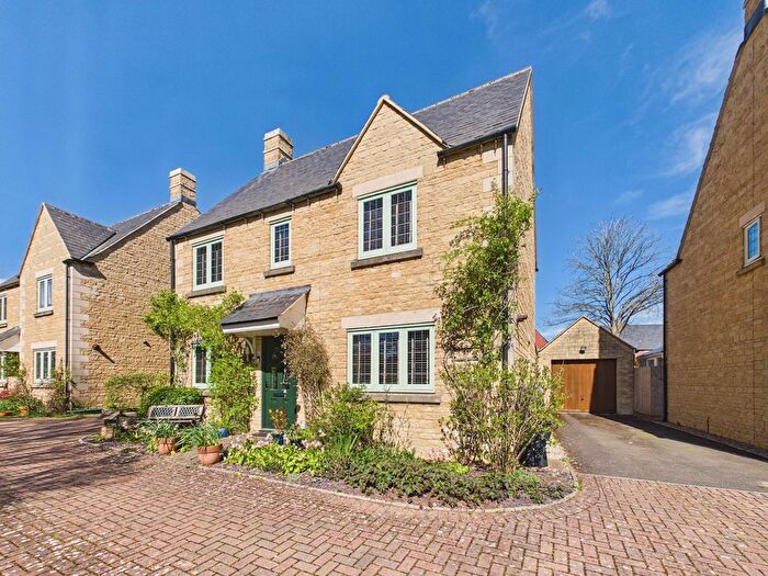 4 Bedroom Detached House For Sale In Whittle Close, Upper Rissington, GL54