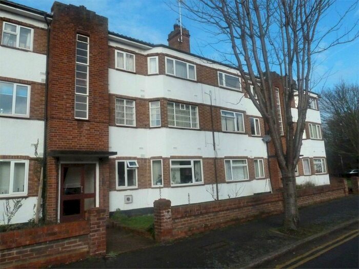 2 Bedroom Flat To Rent In Garrison Court, Hitchin, SG4