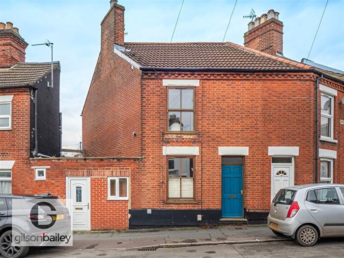 2 Bedroom Terraced House For Sale In Spencer Street, Norwich, NR3