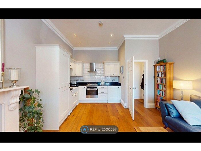1 Bedroom Flat To Rent In Harold Road, London, SE19
