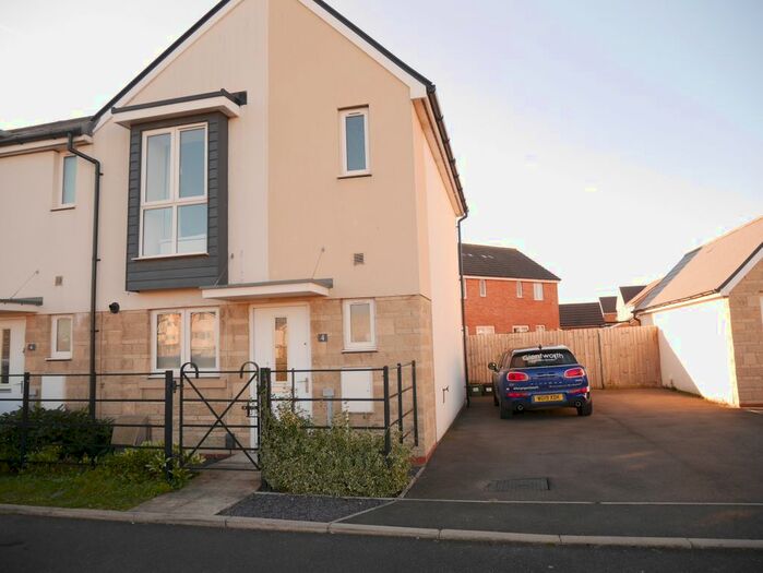2 Bedroom Property To Rent In Hosegood Drive, Weston Super Mare, North Somerset, BS24