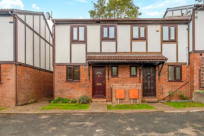 2 Bedroom End Of Terrace House To Rent In Luscombe Court, Park Hill Road, Shortlands, BR2