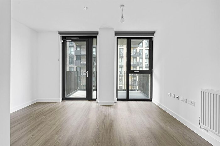 2 Bedroom Flat To Rent In Atlantic Crescent, Wembley, HA9