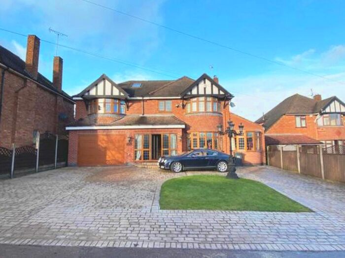 Property To Rent In Uppingham Road, Leicester, LE5