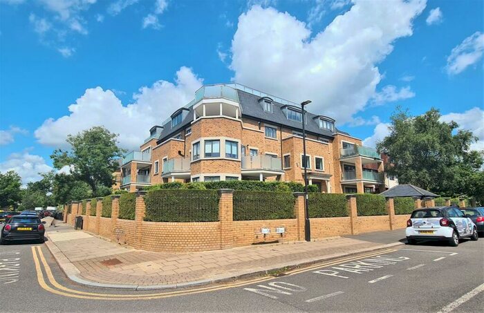 2 Bedroom Flat To Rent In Elysium Court, Waverley Road, Enfield, EN2