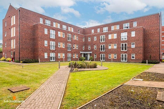 1 Bedroom Apartment For Sale In Woodside Park, Rugby, Warwickshire, CV21