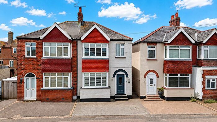 3 Bedroom Semi-Detached House For Sale In Bexhill Road, St. Leonards-On-Sea, TN38